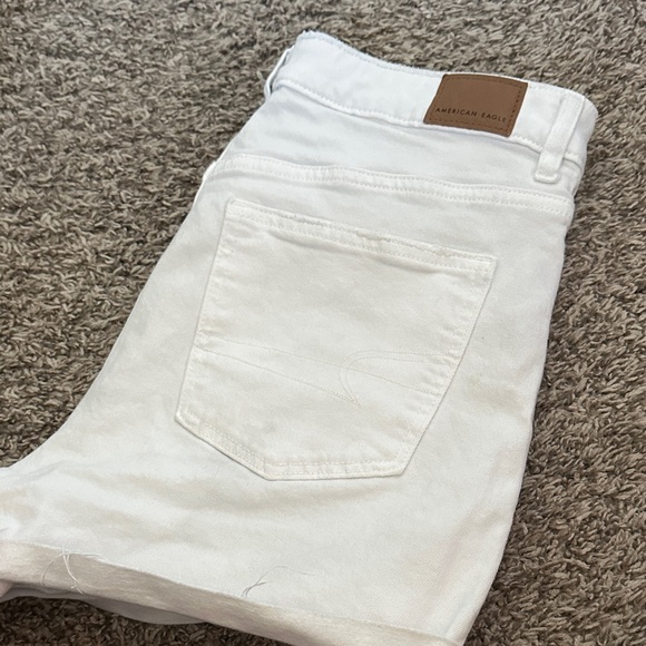 American Eagle Outfitters Women's Crisp White Jean Shorts - Picture 6 of 6